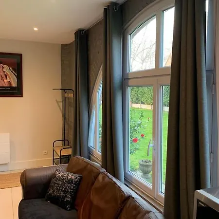 Charmante Petite Maison Confort Proche Tram