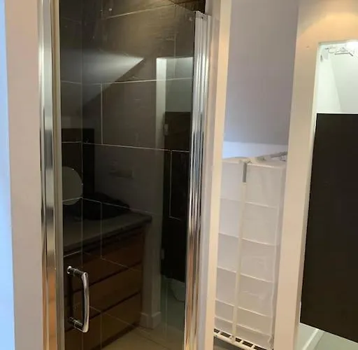 Appartement Charmante Petite Maison Confort Proche Tram *