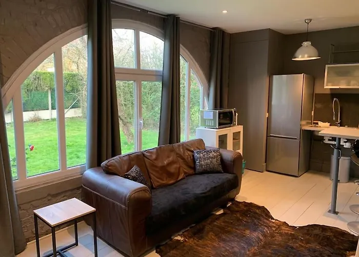 Charmante Petite Maison Confort Proche Tram